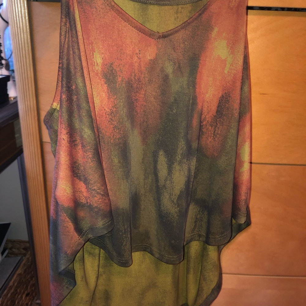 Too small - Picture 3 of 3